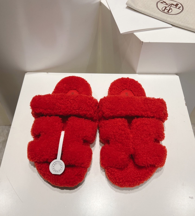 H**mes slippers